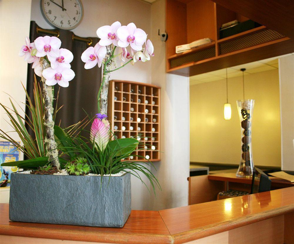 Hotel Amarys Simart 파리 외부 사진